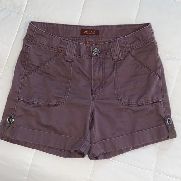 Brown Lee one true fit size 6M shorts - Picture 1 of 2